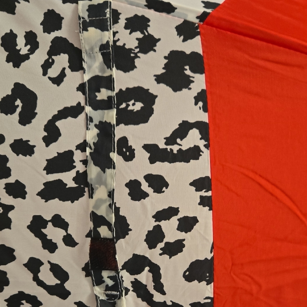 Dior Red Canopy Umbrella with Leopard-Print Border - Picture 5 of 8